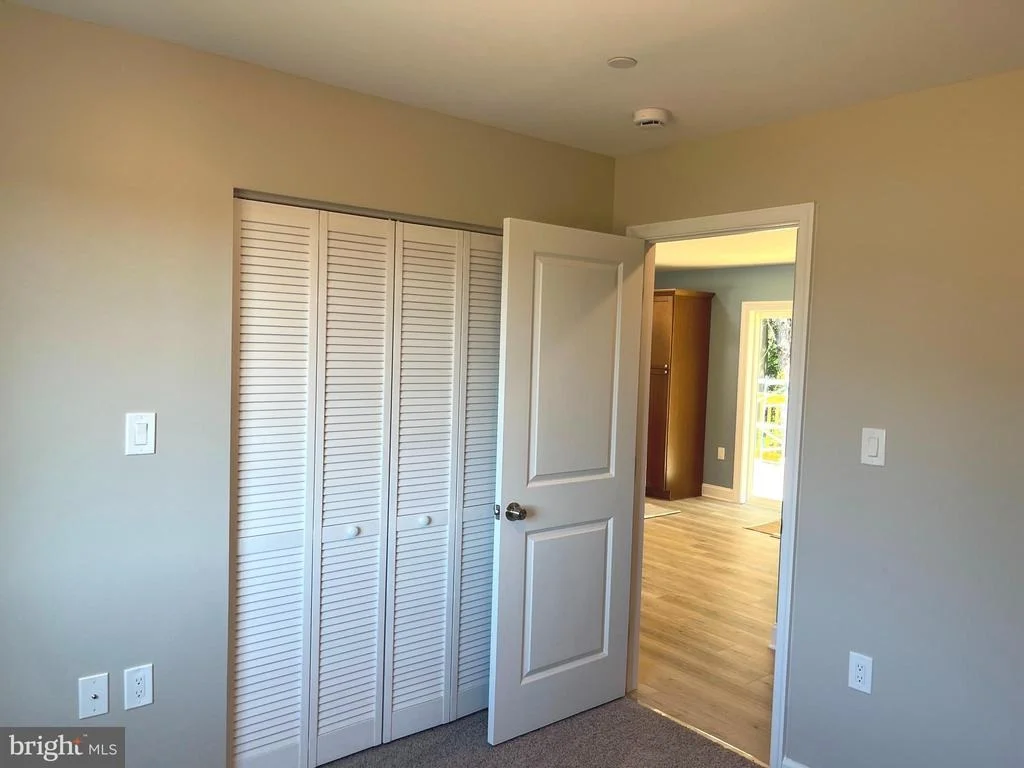 Photo of 11037 BOTTOM ROAD