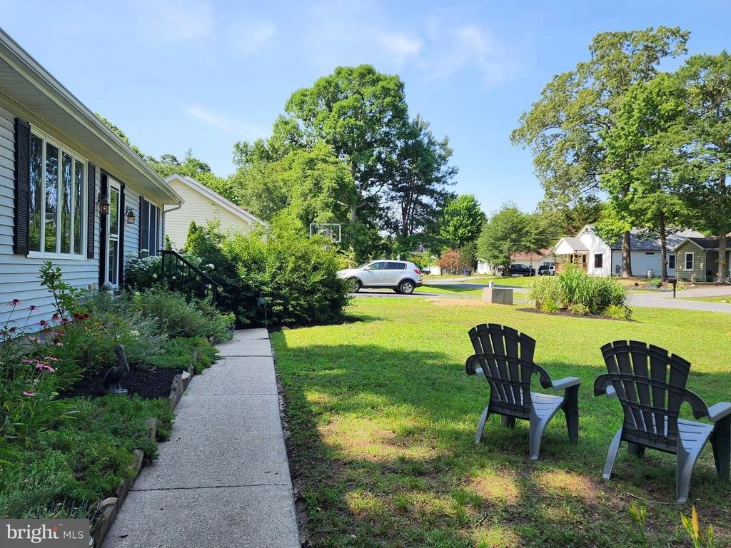 Photo of 19605 DOE DRIVE