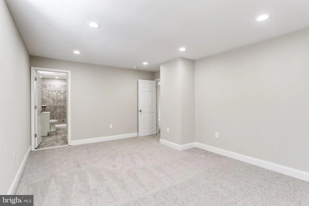 Photo of 7939 WISE AVENUE