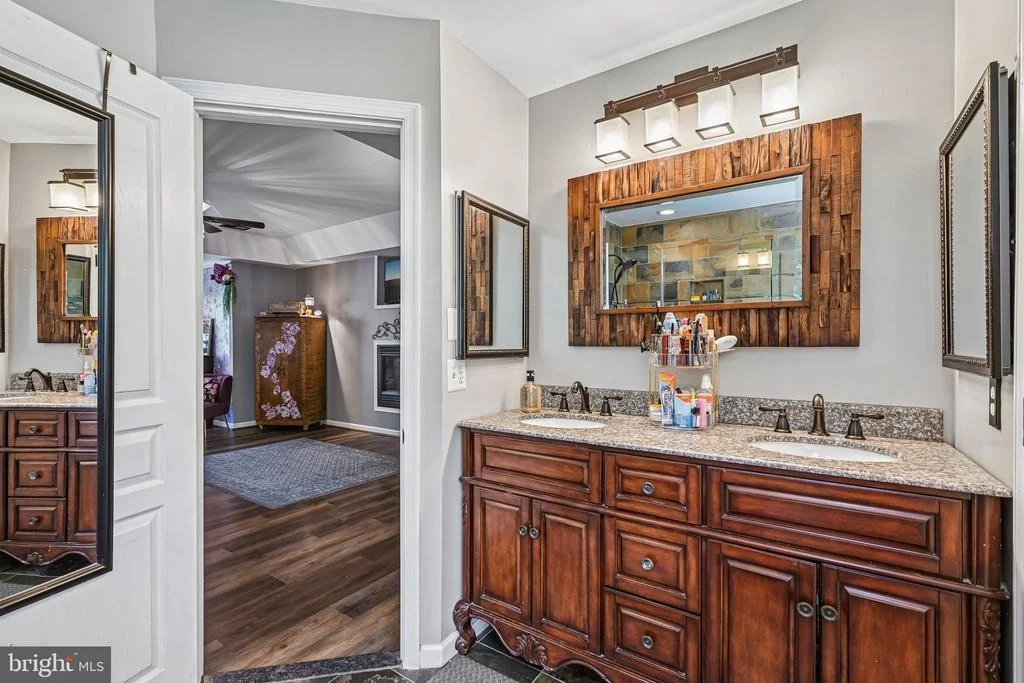 Photo of 6729 LOWES LANE