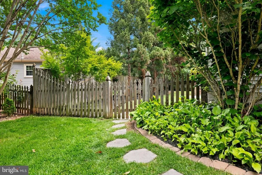 Photo of 3219 GRASSMERE COURT