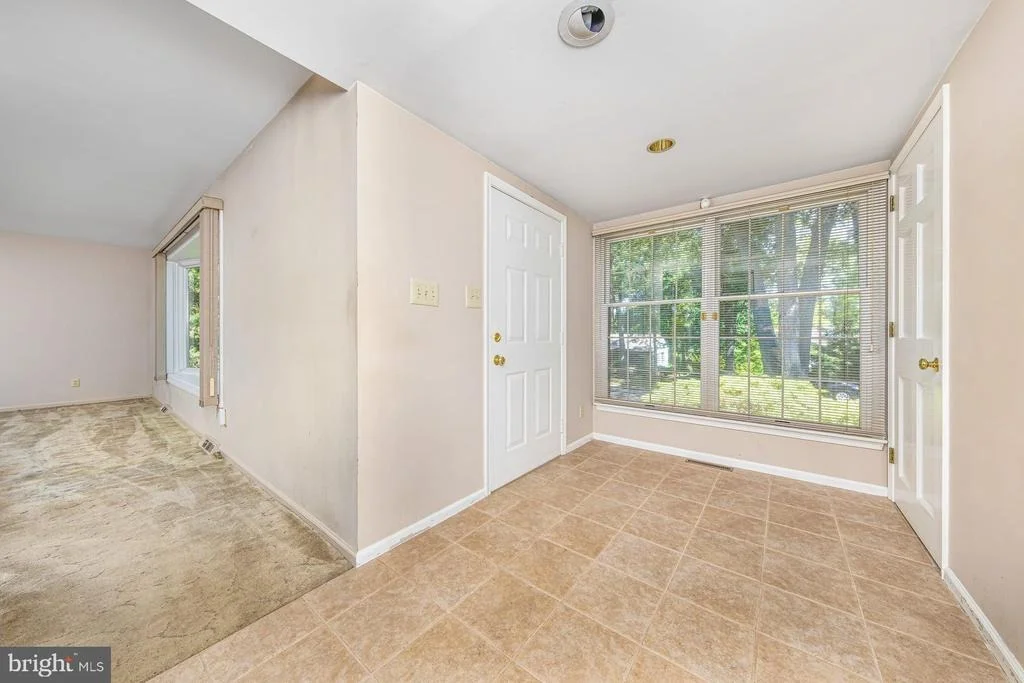 Photo of 73 COLONIAL TERR