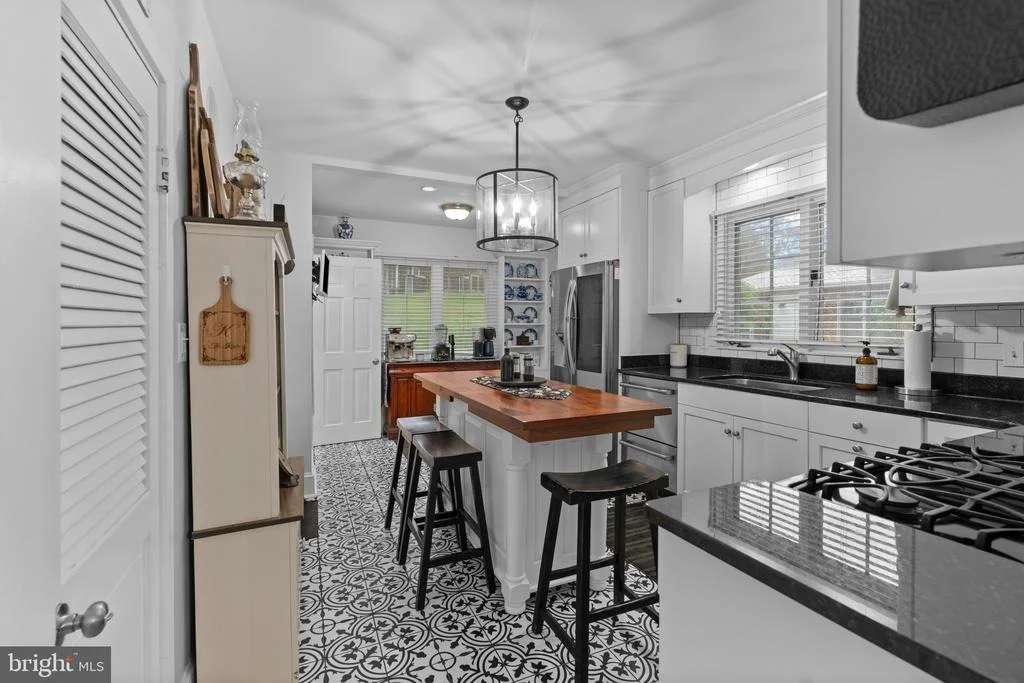 Photo of 1804 FAIRBANK ROAD