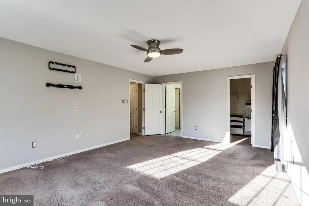 Photo of 6908 NEWBERRY DRIVE