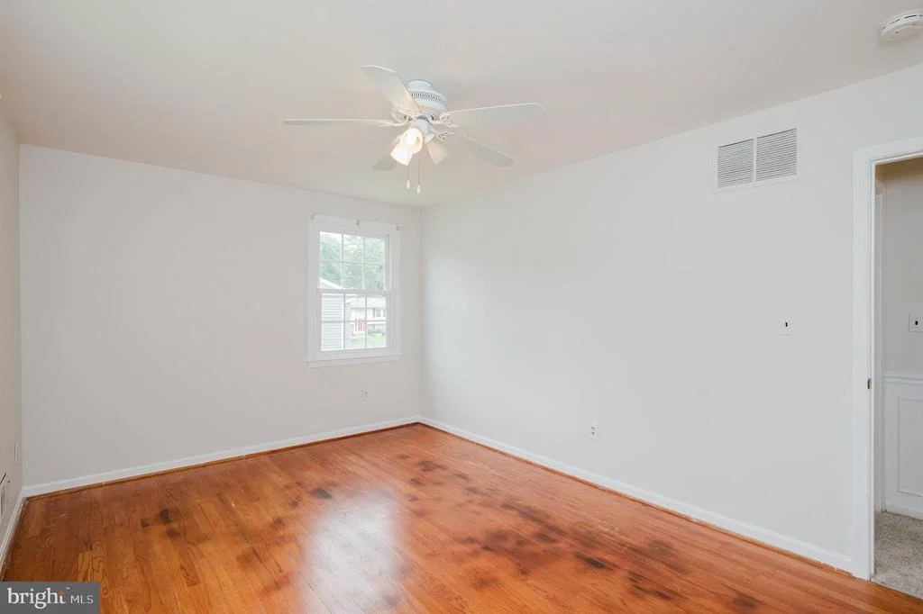 Photo of 4 OLD SPRING COURT