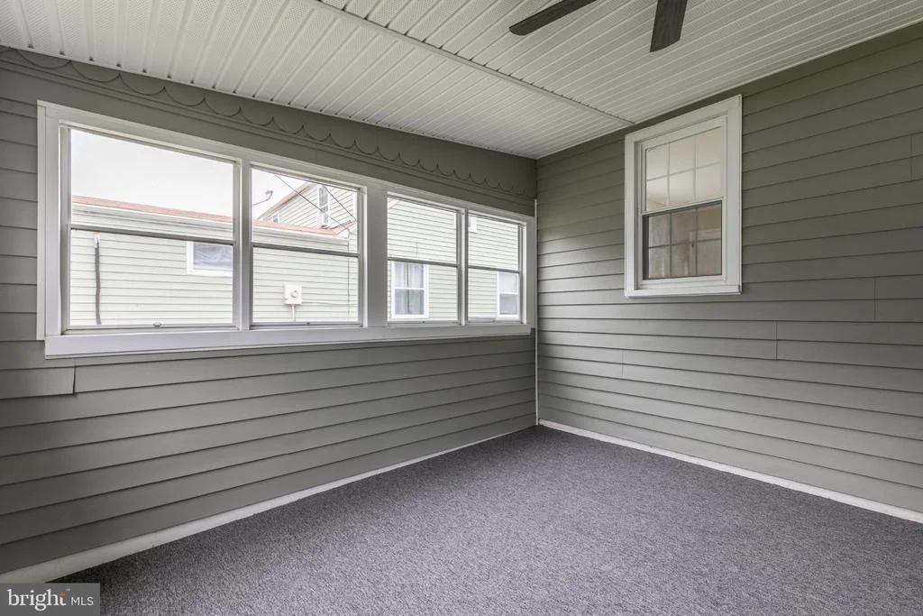 Photo of 8202 LONGPOINT ROAD