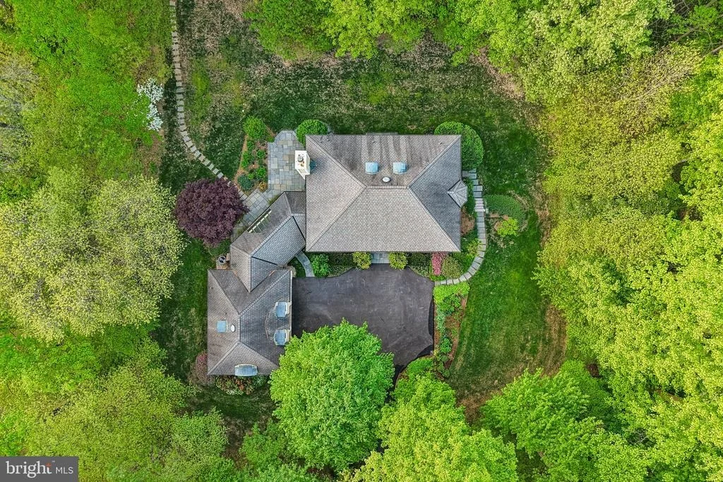 Photo of 13798 LAKESIDE DRIVE