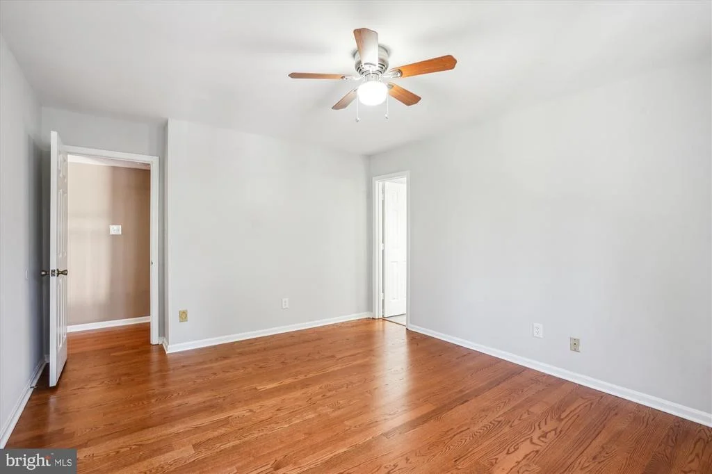 Photo of 18604 WILLOW OAK DRIVE