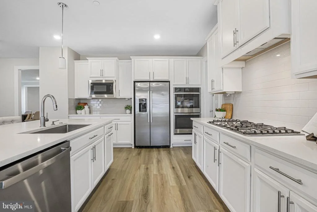 Photo of 7949 LAWNDALE CIRCLE