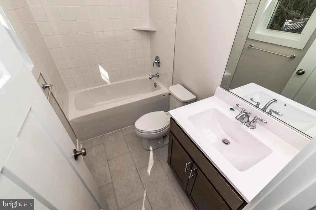 Photo of 404 SALT POND ROAD