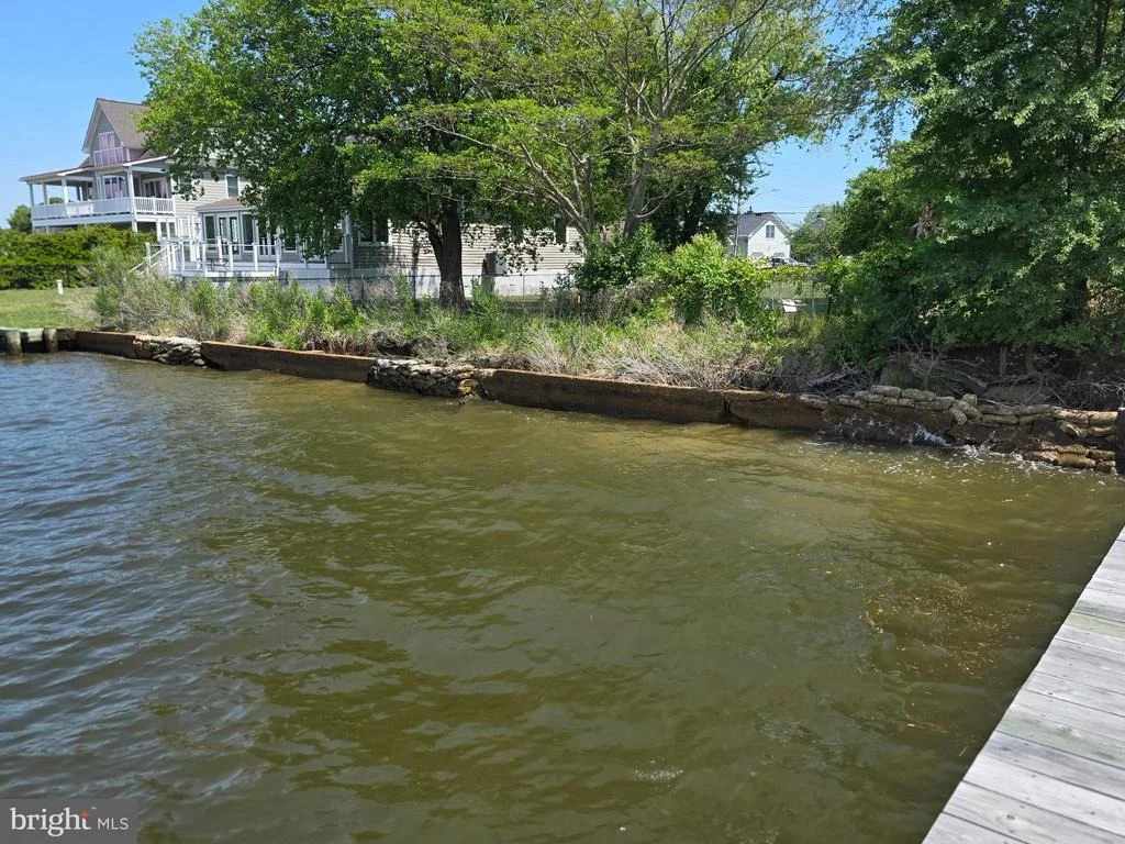 Photo of 145 EDGEWATER DRIVE