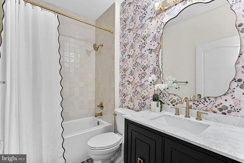 Photo of 15064 BARLOW DRIVE