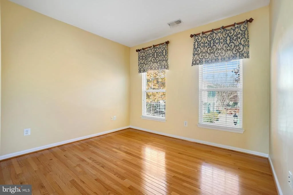 Photo of 801 LINSLADE STREET