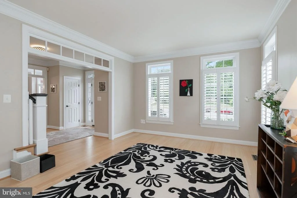 Photo of 9809 JOHN ROBERT WAY