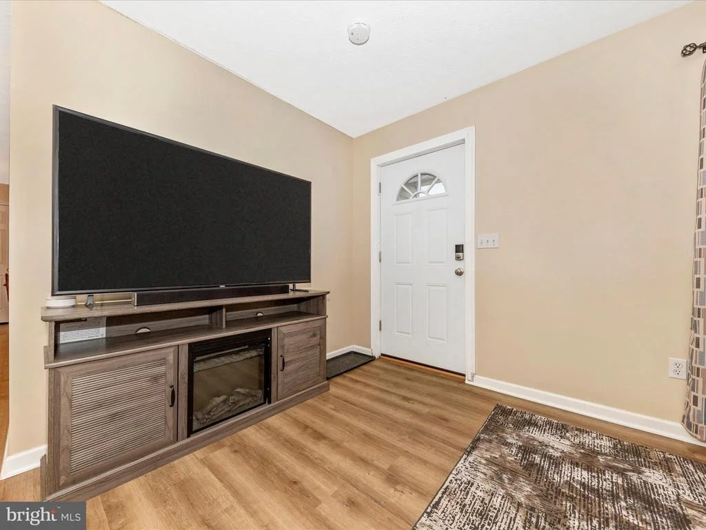 Photo of 119 ROBELEI DRIVE