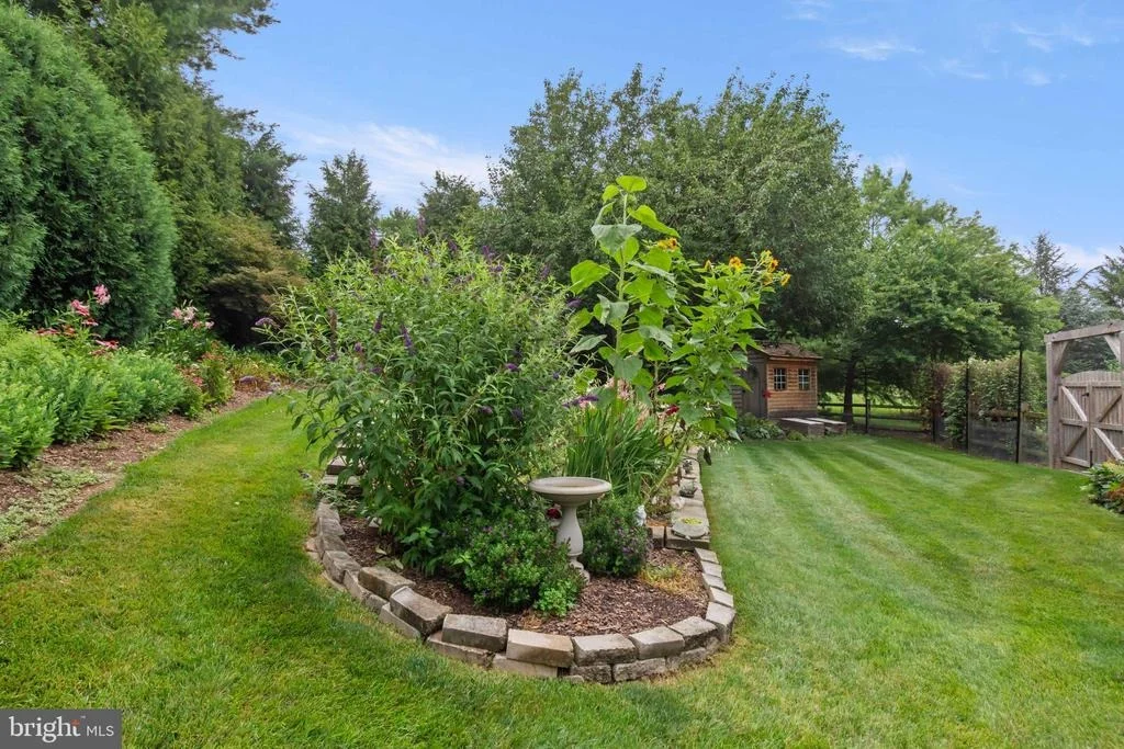 Photo of 2874 TALBERT ROAD