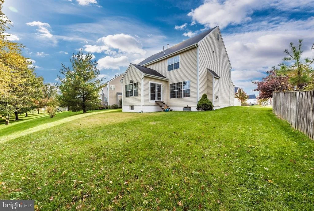 Photo of 606 BUSHYTAIL DRIVE