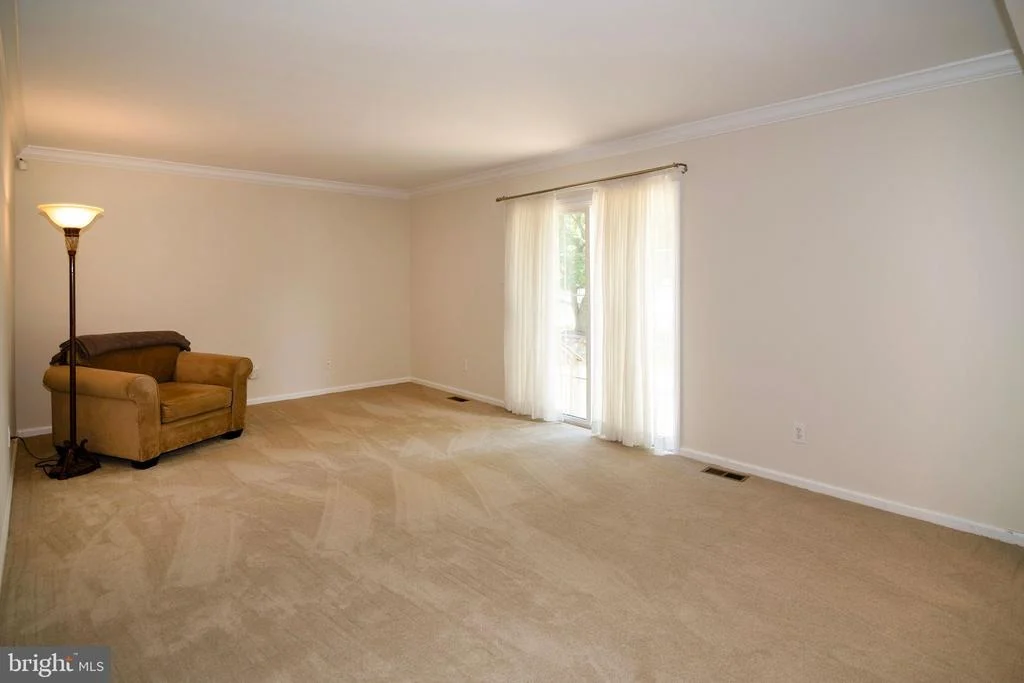 Photo of 34 CHESTERTOWN ROAD