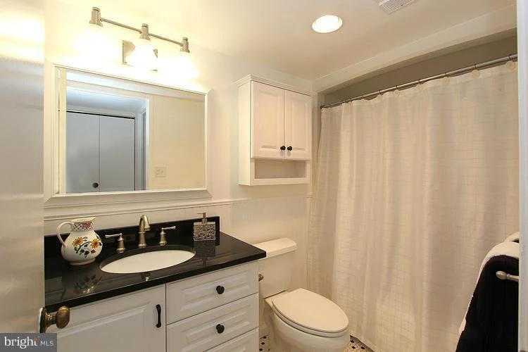 Photo of Unit 2804 at 15107 INTERLACHEN DRIVE