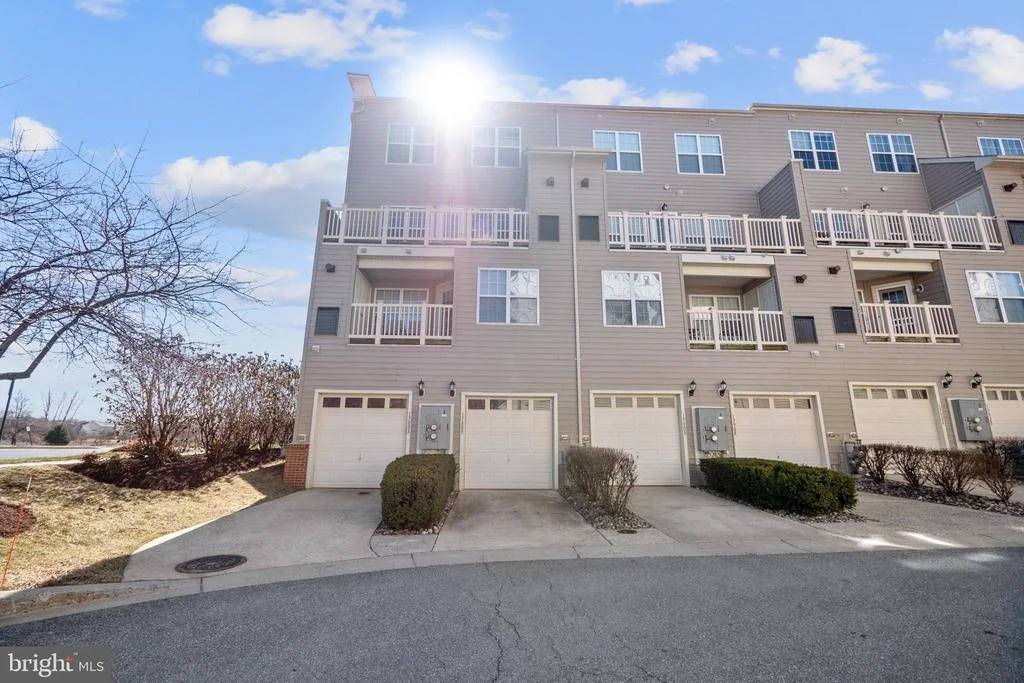 Photo of Unit 21B at 1788 POOLSIDE WAY