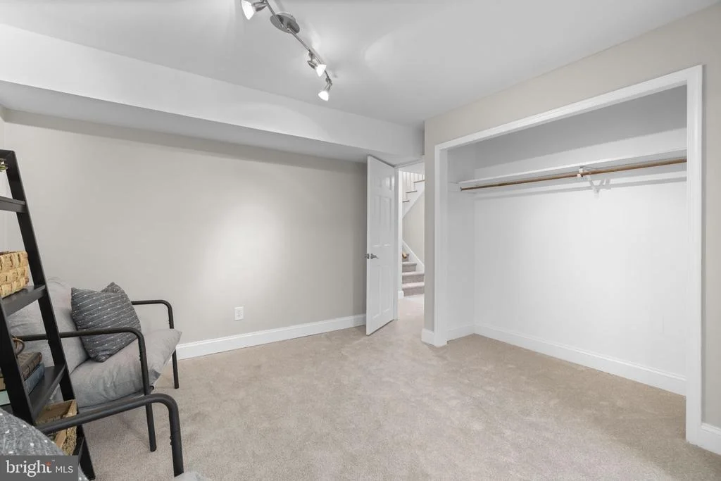 Photo of 25 CASCADE ROAD
