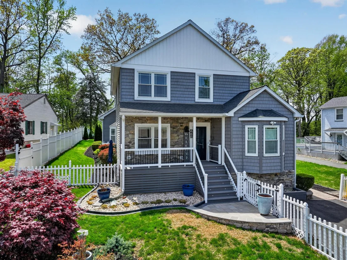 Photo of 448 MAPLE LEAF DRIVE