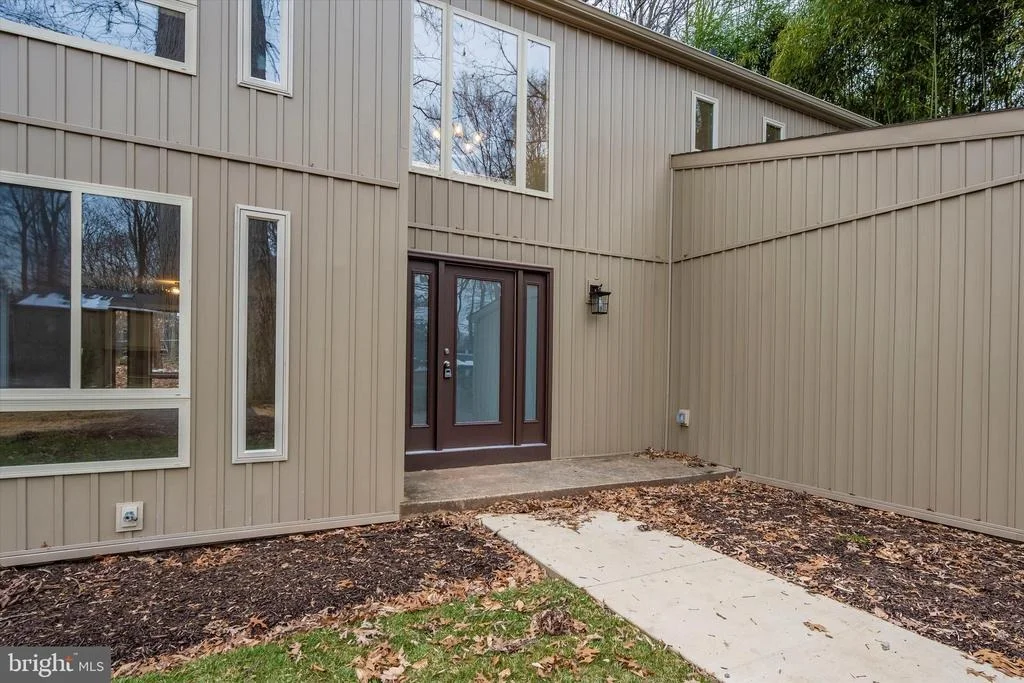 Photo of 10402 GREAT ARBOR DRIVE
