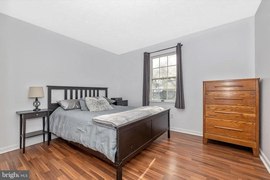 Photo of 1304 SOMERSET ROAD