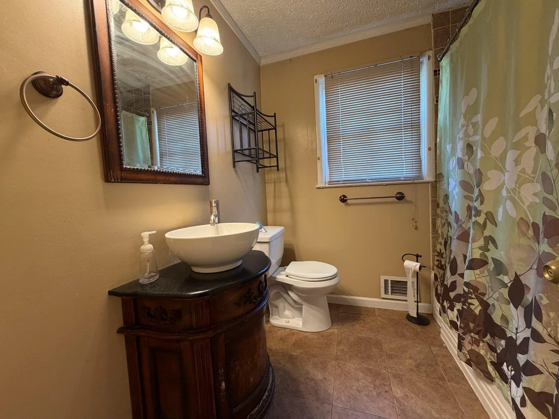 Photo of 1344 MARTIN DRIVE