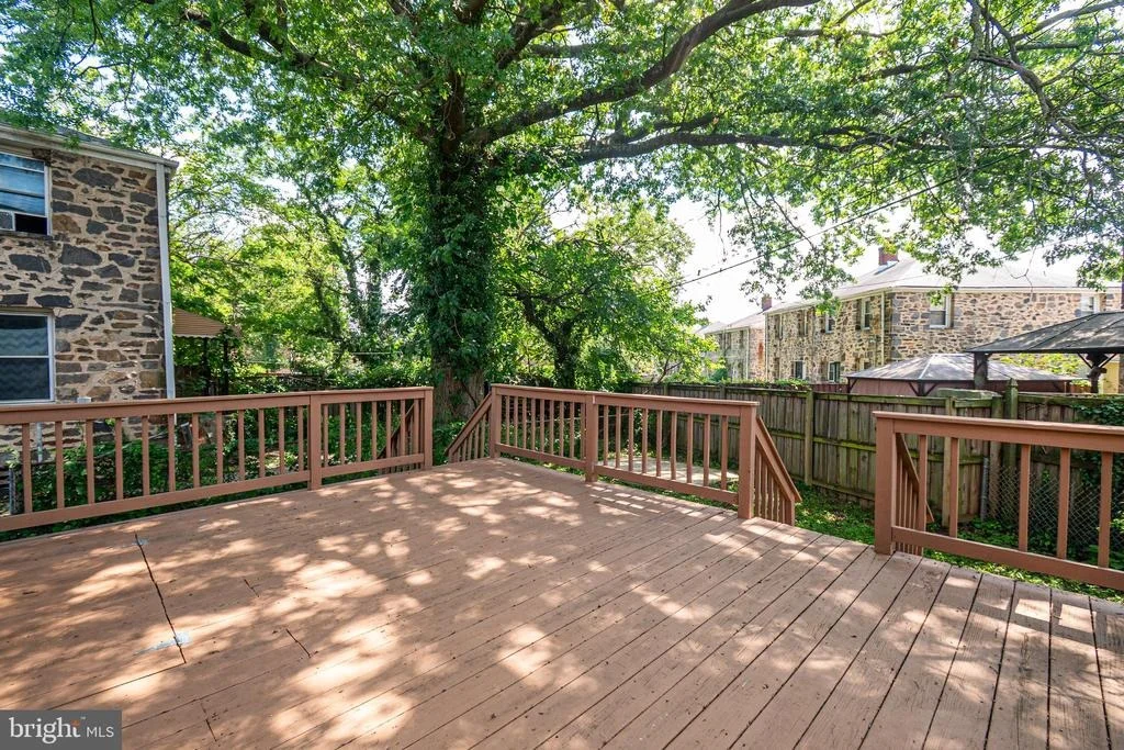 Photo of 5107 LAUREL AVENUE