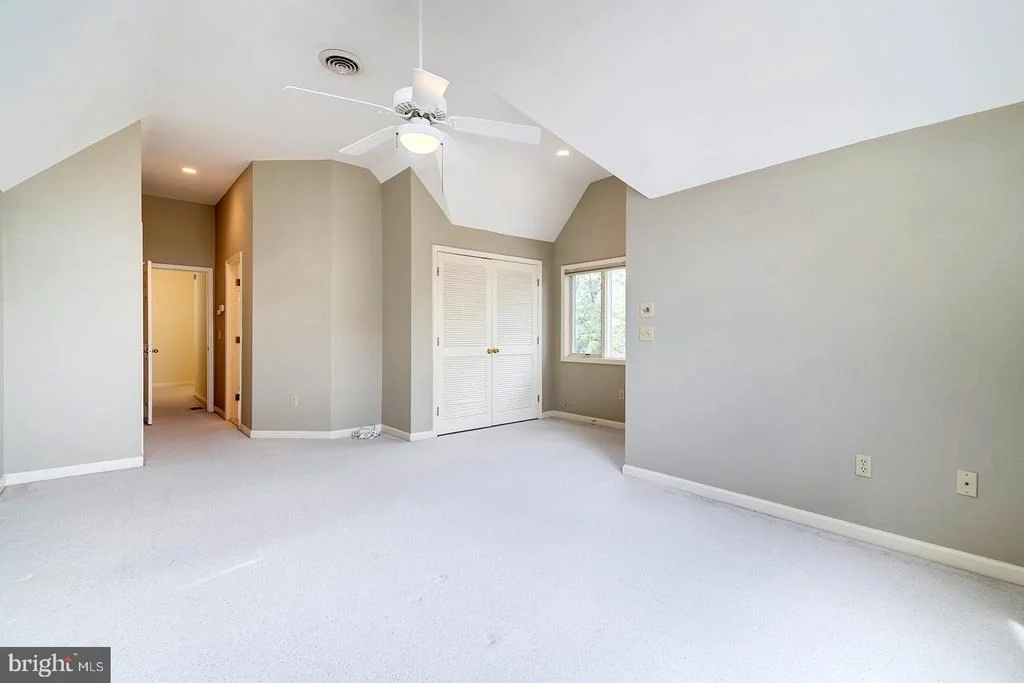 Photo of 208 POND VIEW DRIVE