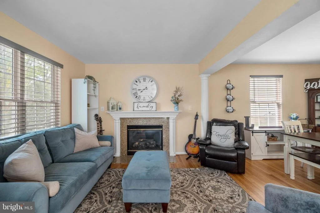 Photo of 814 WELLESLEY COURT