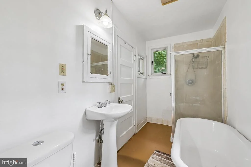 Photo of 2616 TALBOT ROAD