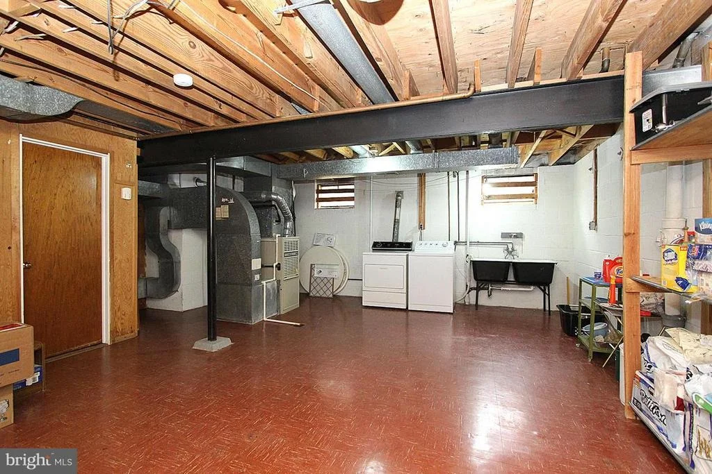 Photo of 17633 PRINCE EDWARD DRIVE