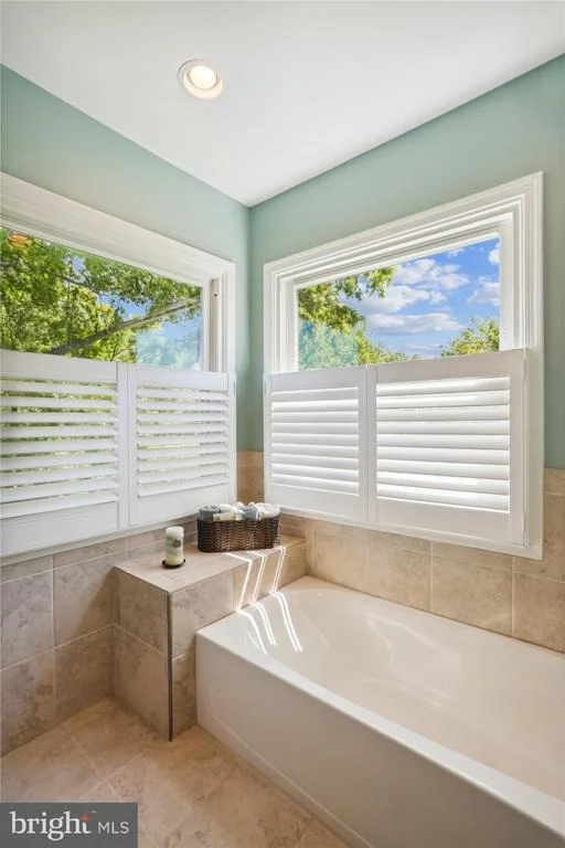 Photo of 18521 AZALEA DRIVE