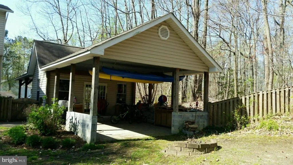 Photo of 550 BAY VIEW