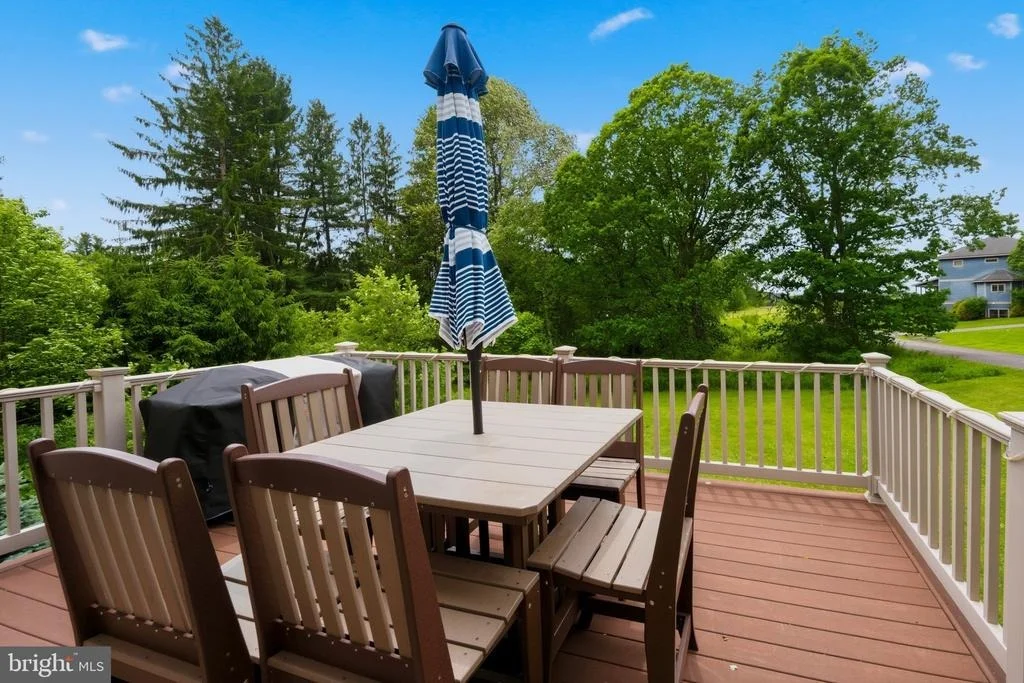 Photo of 110 NORTHLAKE DRIVE