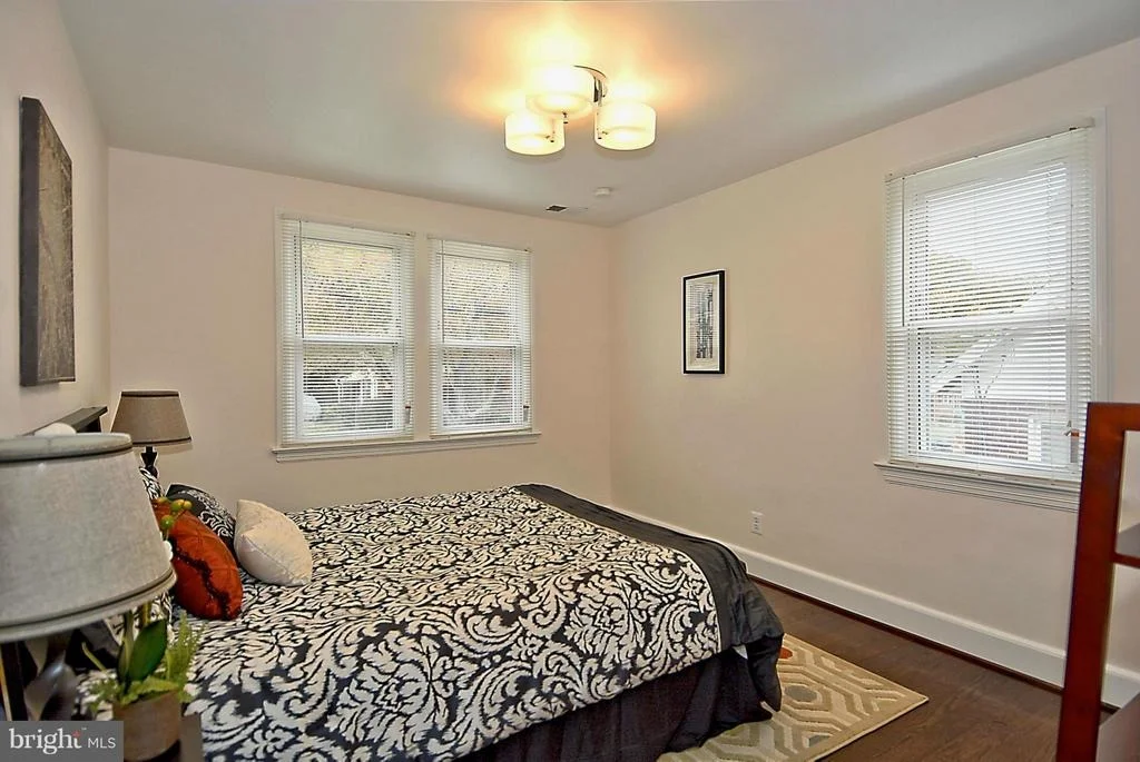 Photo of 4705 QUADRANT STREET