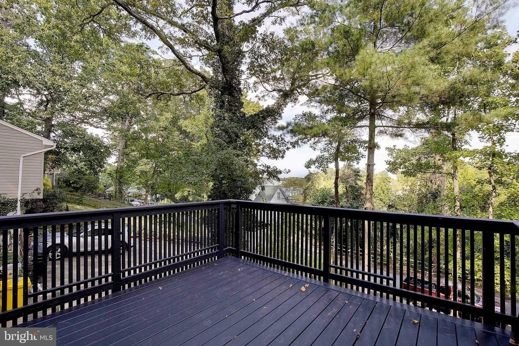 Photo of 349 ARBUTUS DRIVE