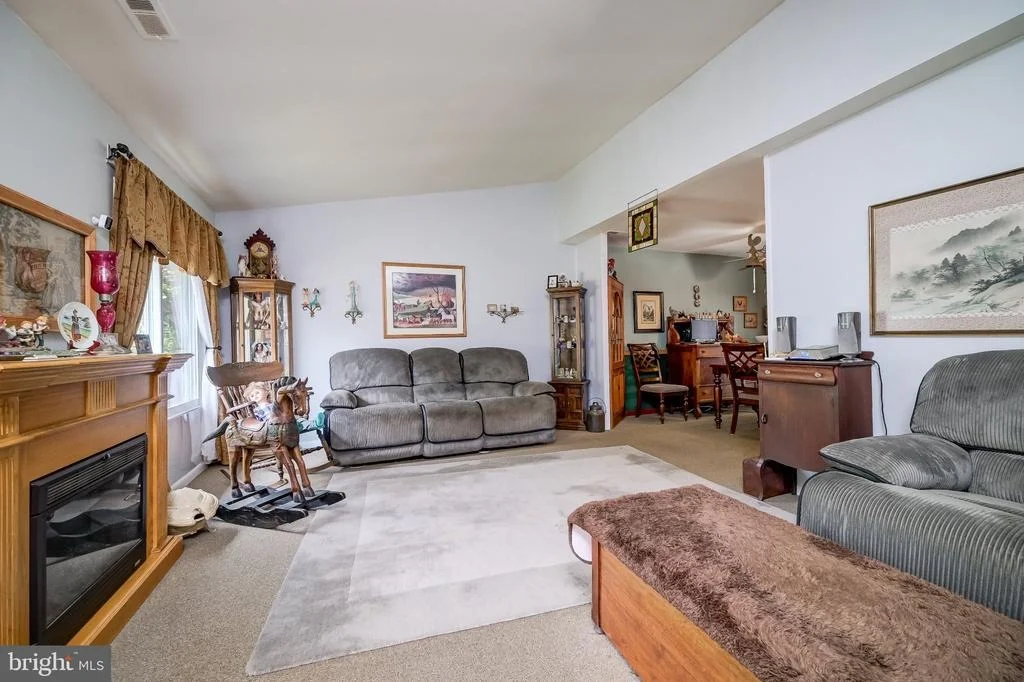 Photo of 11 AQUARIUS COURT