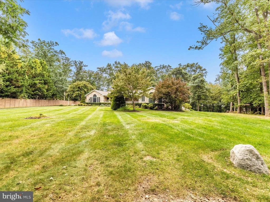 Photo of 6119 DAVIS ROAD
