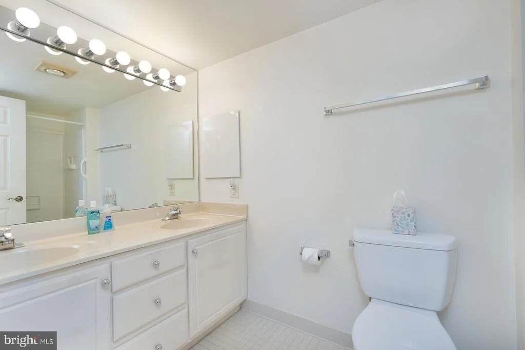 Photo of Unit 202 at 14800 PENNFIELD CIRCLE