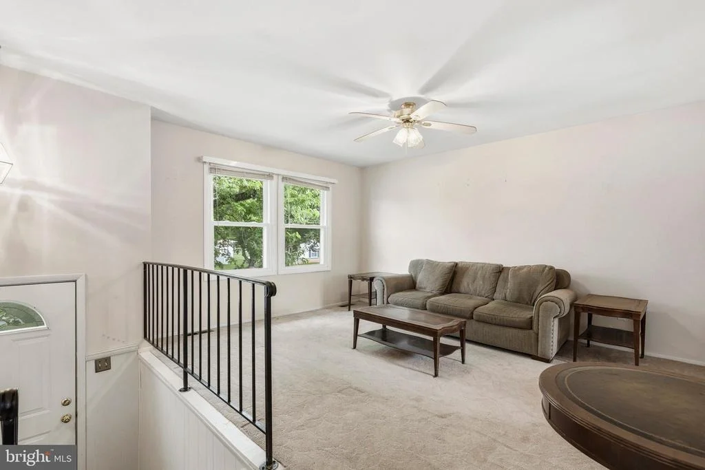 Photo of 215 COMPTON ROAD