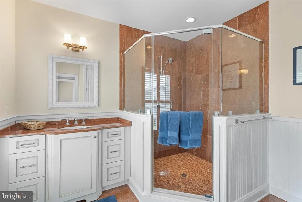 Photo of 309 W 5TH STREET