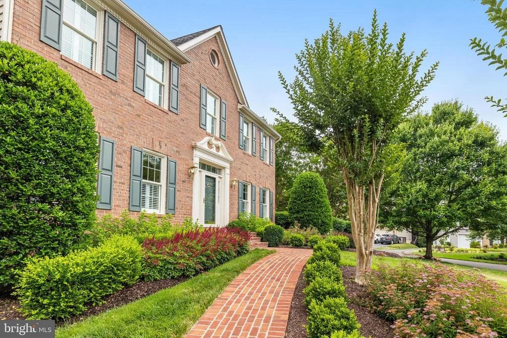 Photo of 12702 POND CREST LANE