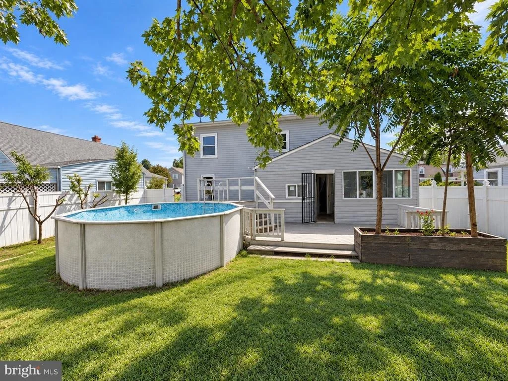 Photo of 8120 CORNWALL ROAD