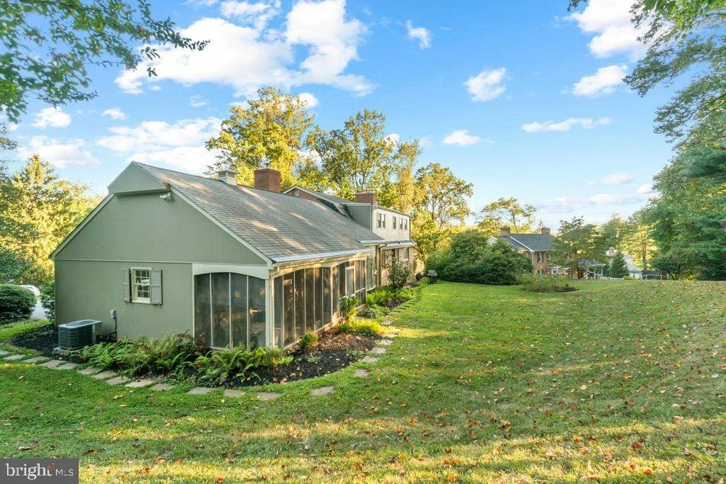 Photo of 4208 RAVENHURST CIRCLE