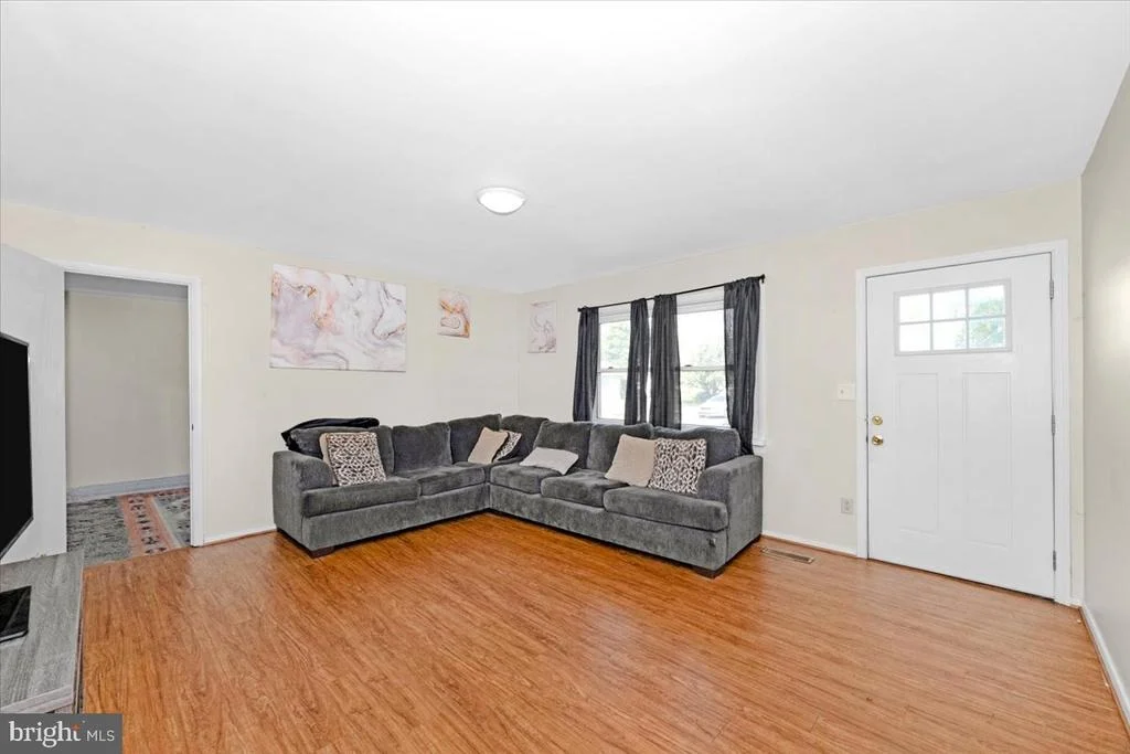 Photo of 302 MANOR COURT