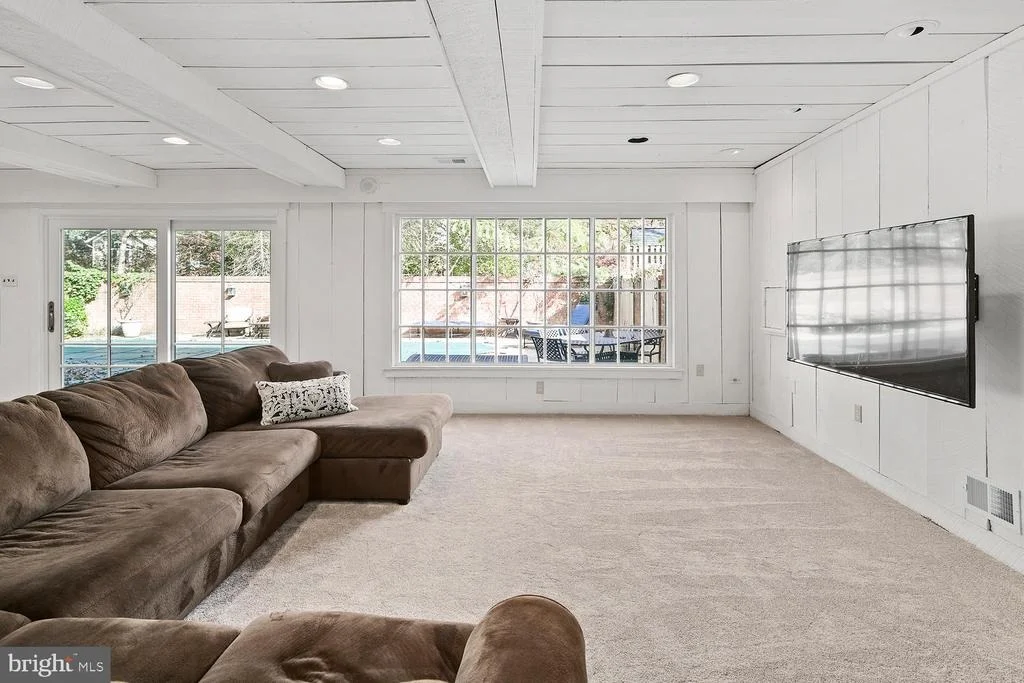 Photo of 1613 FOREST LANE