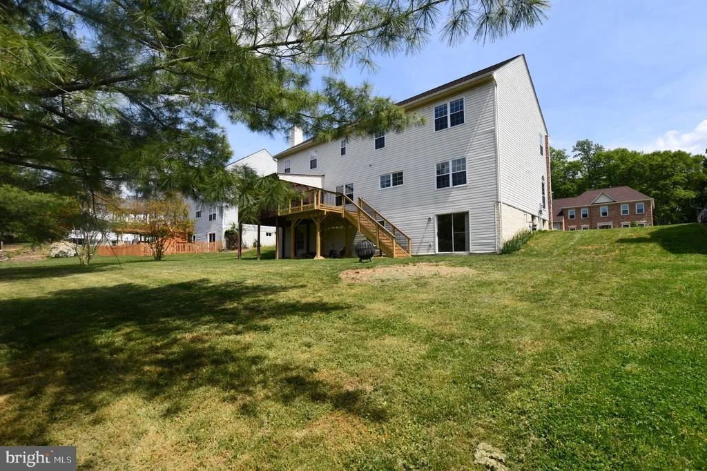 Photo of 46 CHRISTOPHER WAY